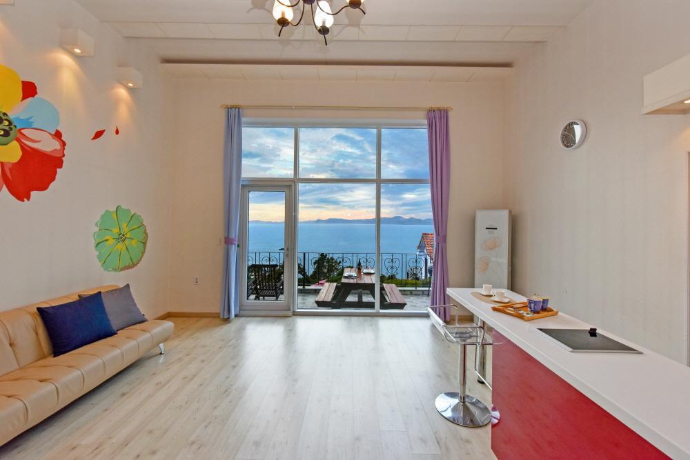 Namhae Bluemare Pension Exteriör bild
