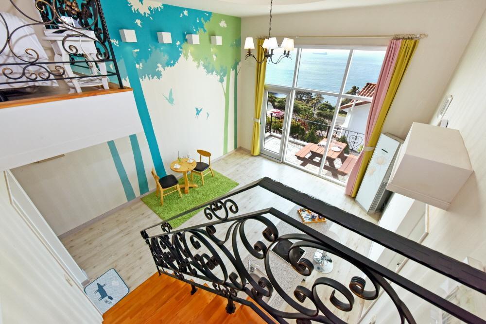 Namhae Bluemare Pension Exteriör bild