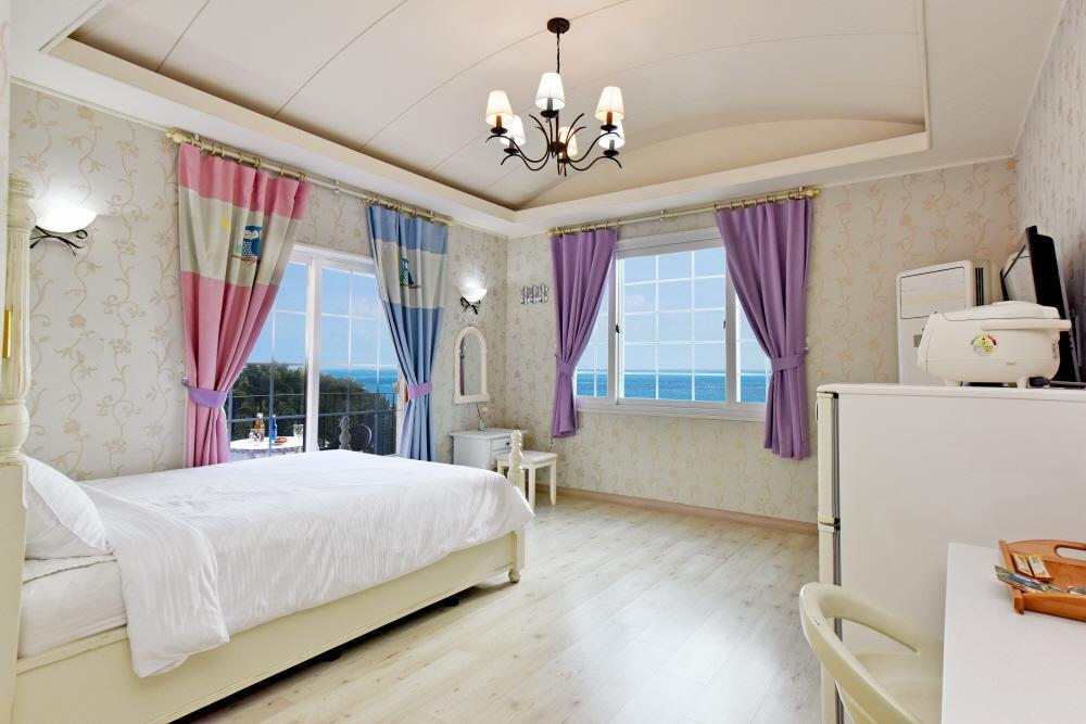 Namhae Bluemare Pension Exteriör bild
