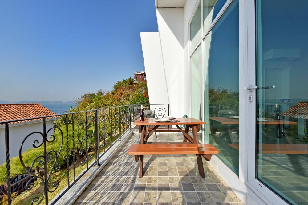 Namhae Bluemare Pension Exteriör bild